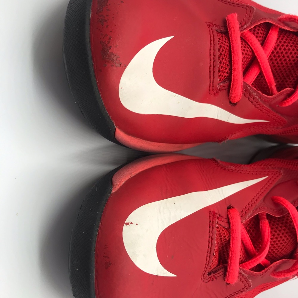 Nike shoes - Picture 2 of 8